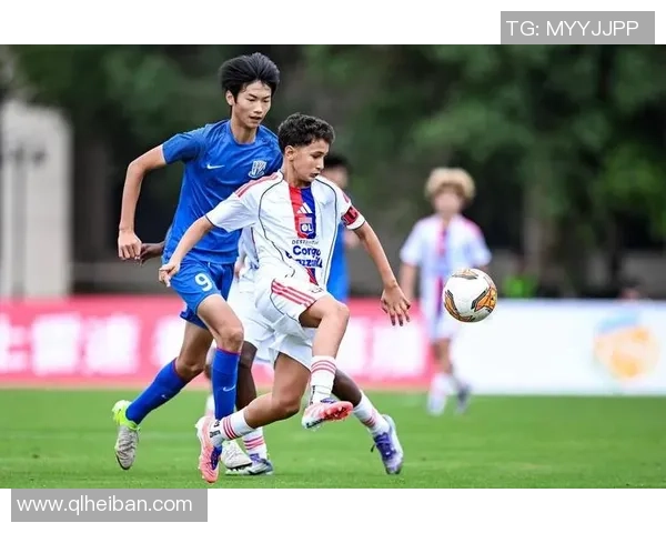 杭州足球队的崛起与发展探索聚焦足球力量的背后故事